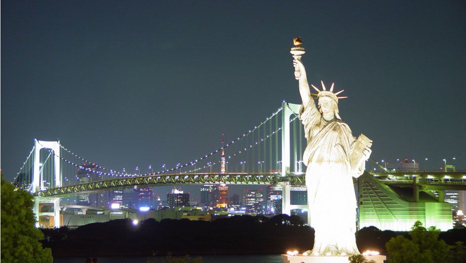 Qantas now offers a daily connecting service from LAX to New York's JFK airport