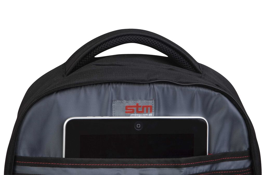 STM totes two new laptop bags