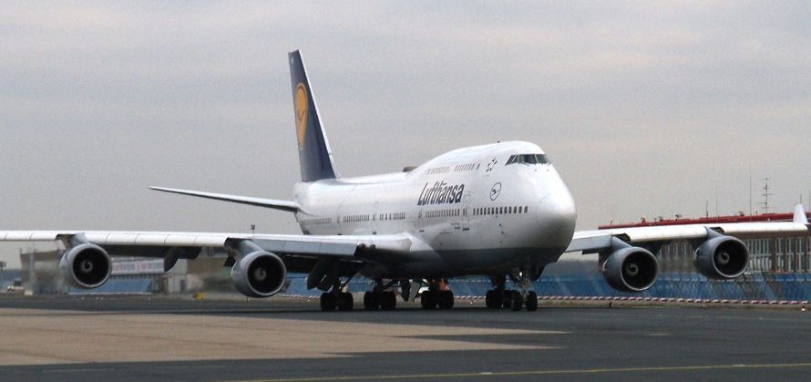 Lufthansa eyes purchase of SAS