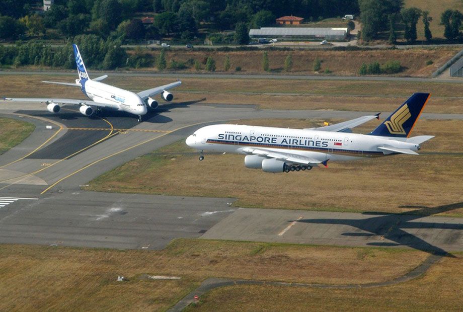 Update: Singapore Airlines grounds A380s, Lufthansa changes engine