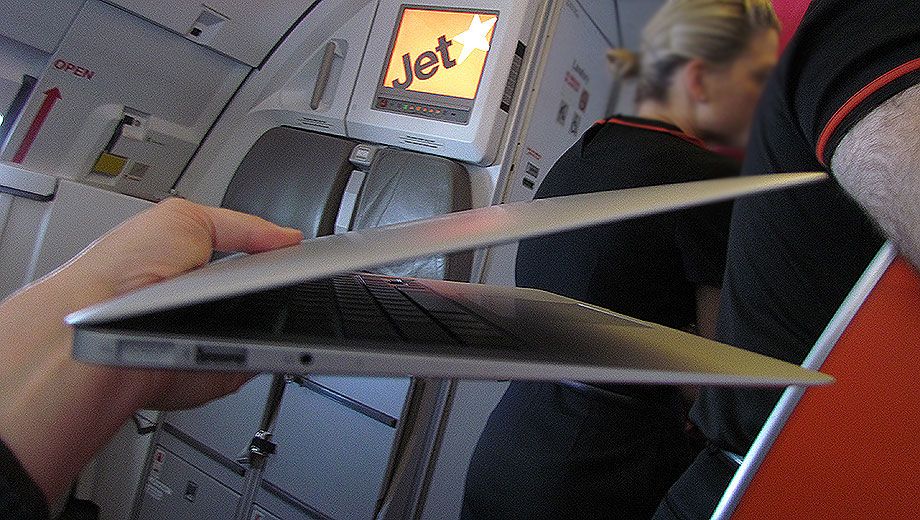 Apple's new MacBook Air tested inflight