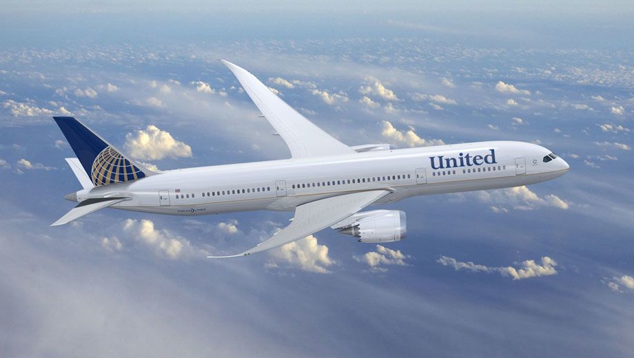 United aims for first Boeing 787 Dreamliner flights by mid-2012