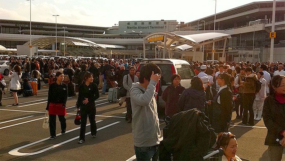 Tokyo Airports evacuated following major earthquake