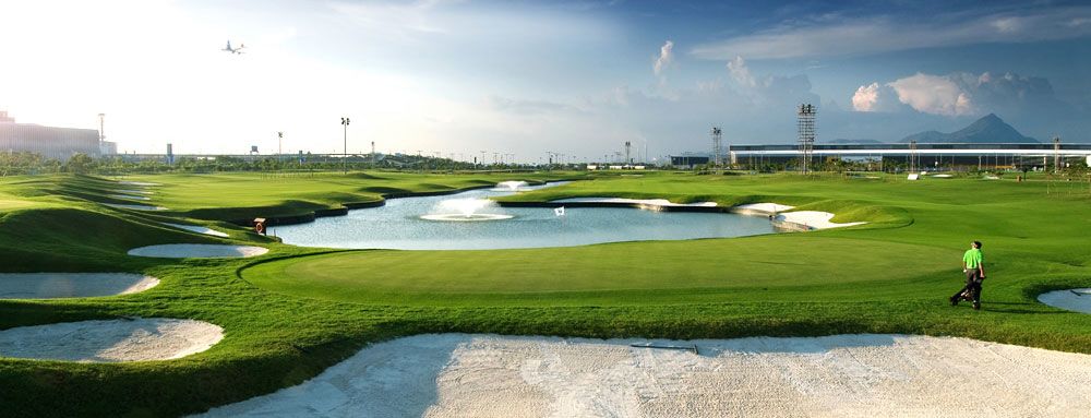 Five top travel tips for golfers