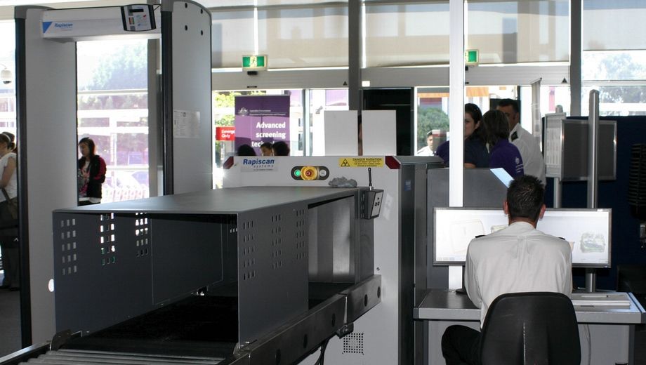 Liquid restrictions to be lifted at Australian airports in 2013