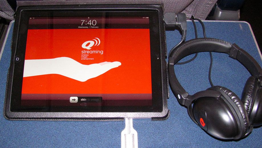 Video & review: Qantas' in-flight wireless iPad system in action