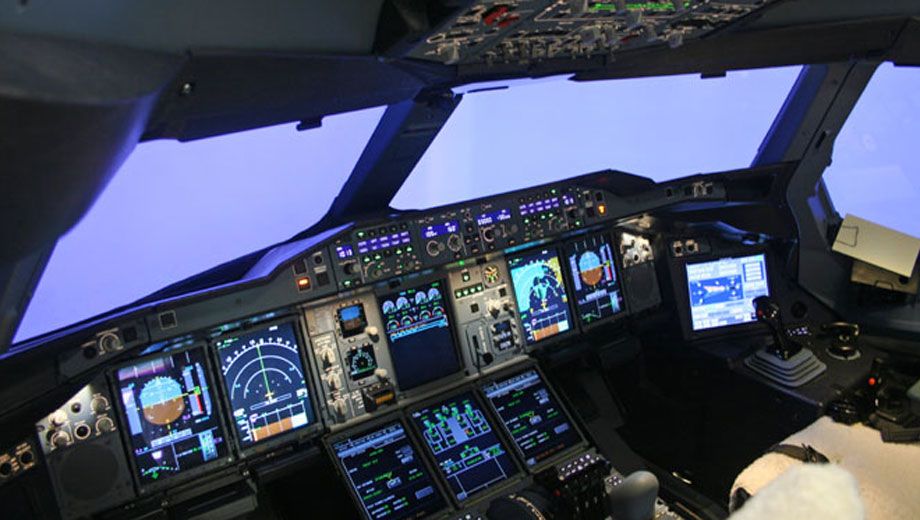 Qantas' new frequent flyer perk: take a ride in a flight simulator!