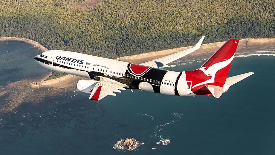 Photo gallery: Qantas' latest Boeing 737-800 in Aboriginal livery