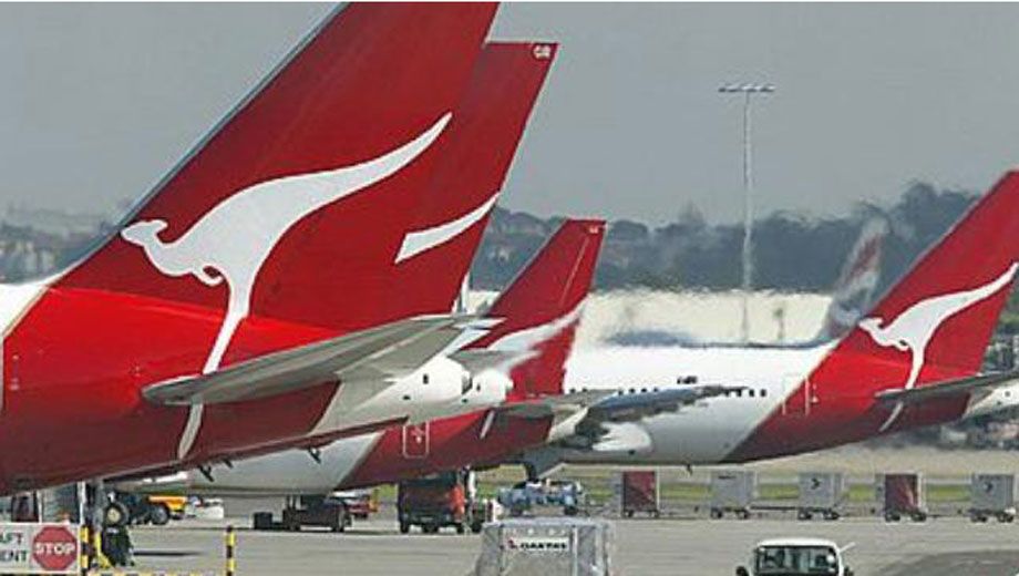 Qantas offers frequent flyer points rebate on international flights