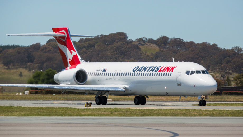 QantasLink Boeing 717 business class: Brisbane-Canberra