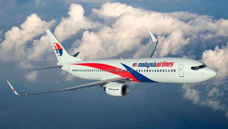 Malaysia Airlines Boeing 737 business class (Singapore-Kuala Lumpur)