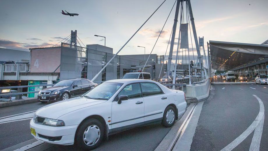 Sydney Airport UberX passengers to be charged $4 pickup fee