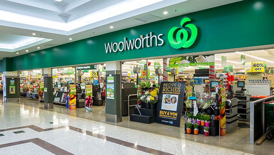 Woolworths brings back Qantas points in revamped rewards scheme