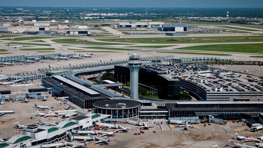 United, American move ahead with Chicago's US$8.5bn overhaul
