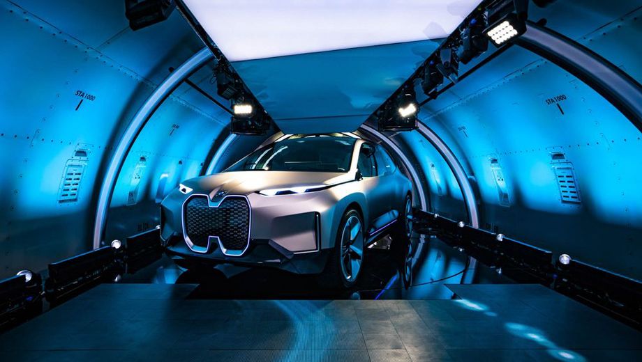 BMW's Vision iNext concept puts the 'passenger experience' on wheels