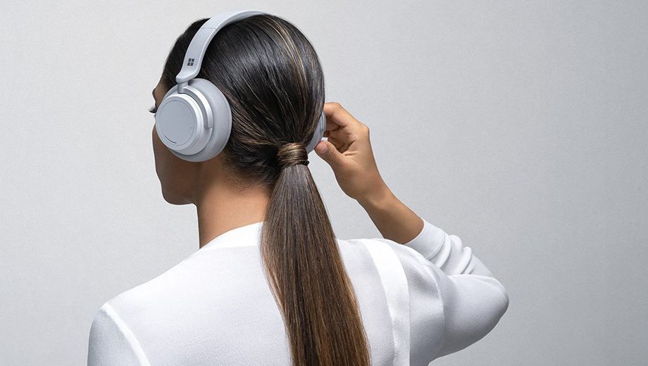 First look: Microsoft's new Surface noise-cancelling headphones