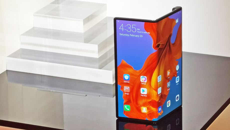 Huawei's folding 5G Mate X smartphone wants to be your tablet, too