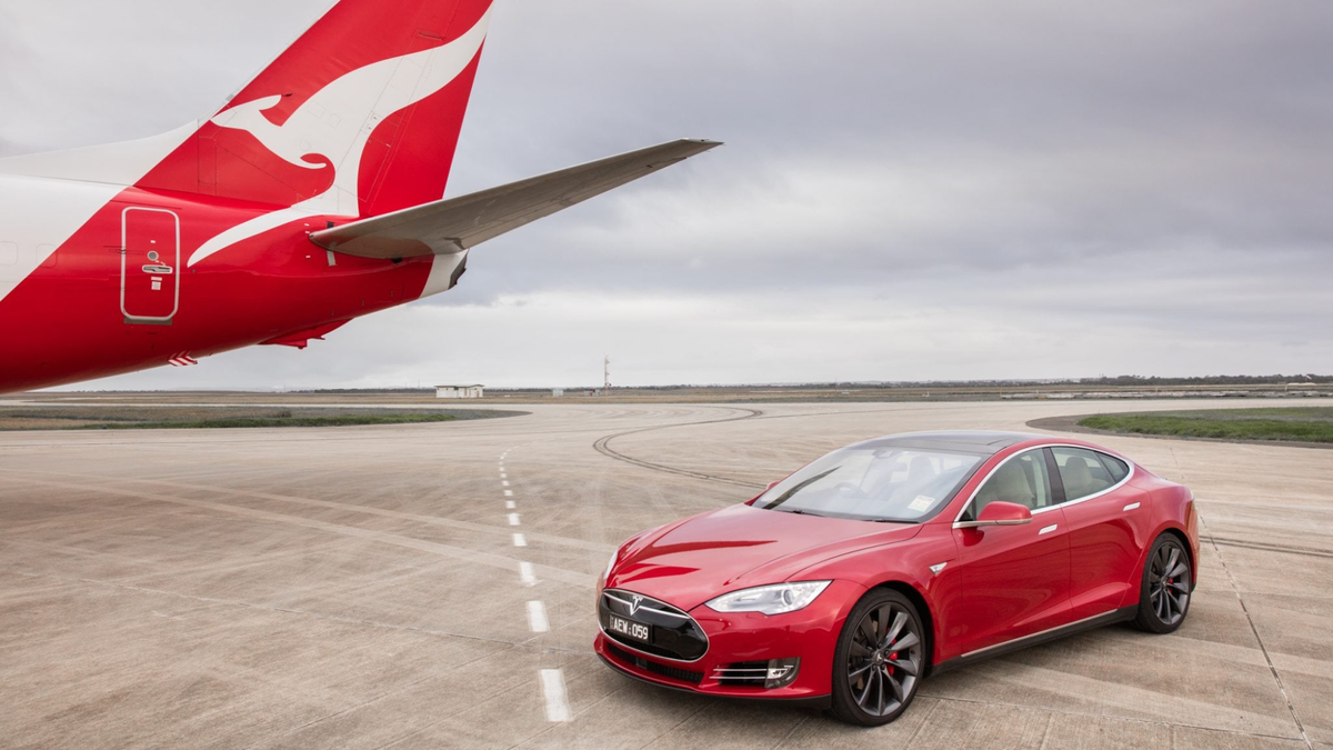 Qantas car insurance offers frequent flyer points to frequent drivers