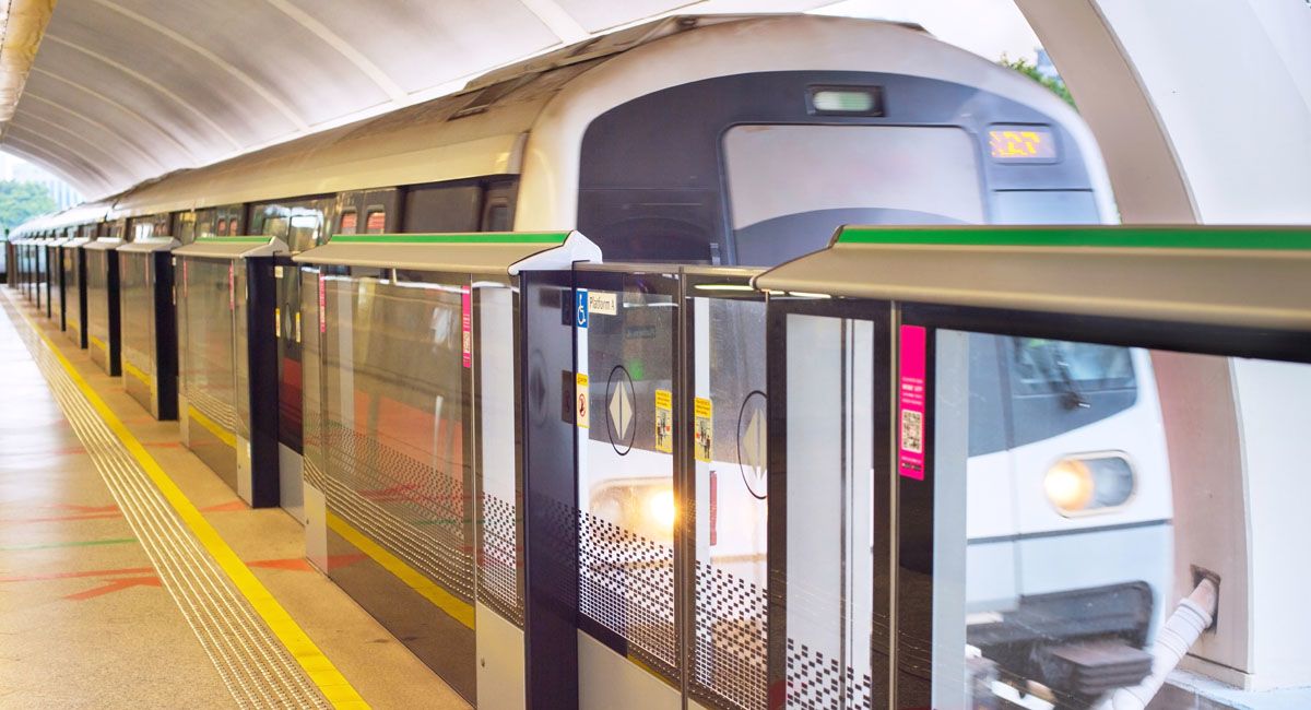 Catch Singapore trains by tapping your smartphone or credit card