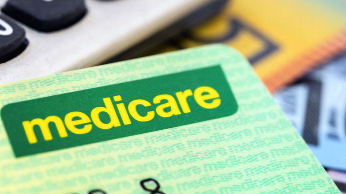 Travelling overseas? Here’s why you should carry your Medicare card