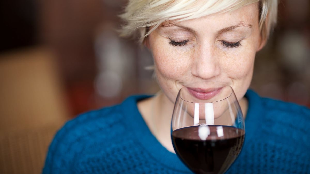How to sell wine without lavish tastings: send samples, use Zoom