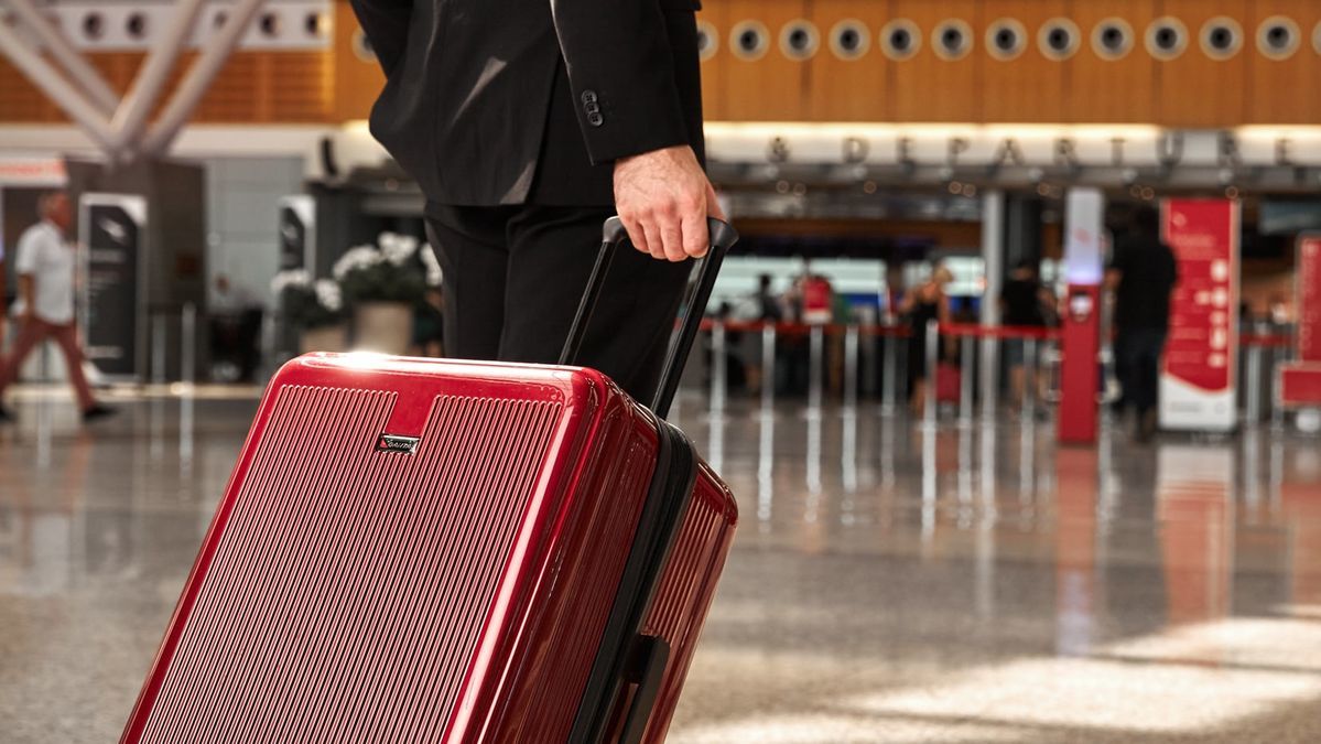Your guide to Qantas carry-on baggage allowances