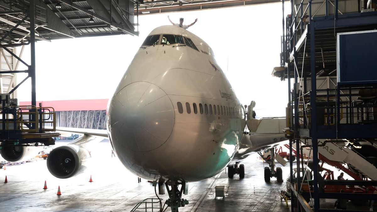 Qantas begins auctions of Boeing 747 memorabilia