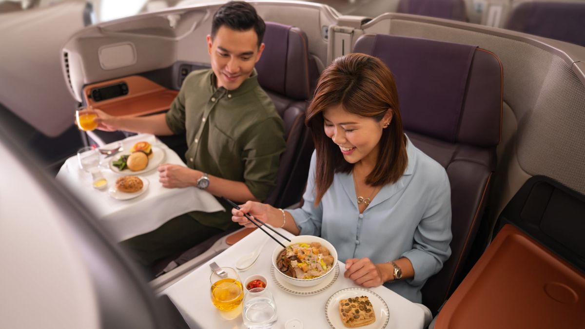 Here's why people pay hundreds of dollars to eat on a grounded plane