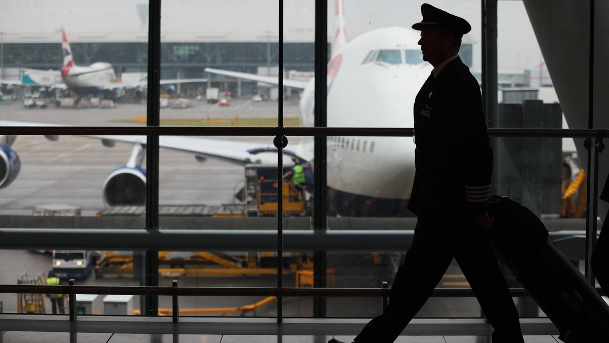 Most of the world's pilots are no longer flying for a living
