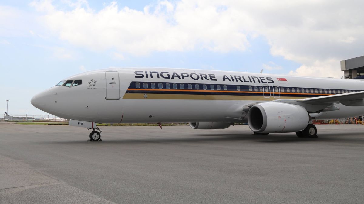 Singapore Airlines starts Boeing 737 flights as SilkAir is wound down