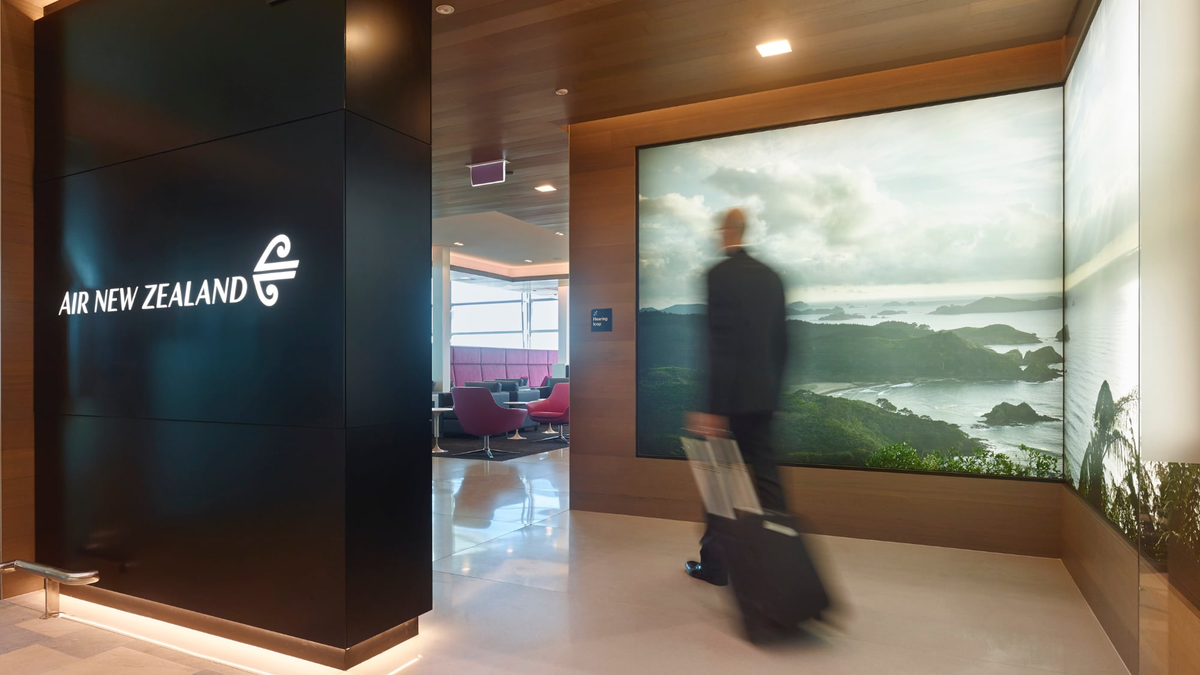 Qantas frequent flyers can now use some Air New Zealand lounges