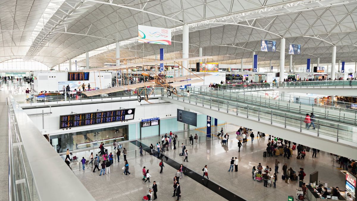 Hong Kong airport scraps green, orange ‘travel zone’ separation