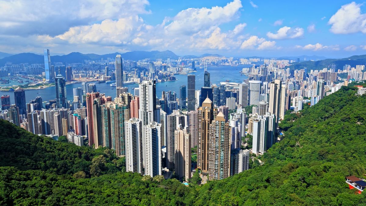 Hong Kong to prioritise business travel when borders reopen