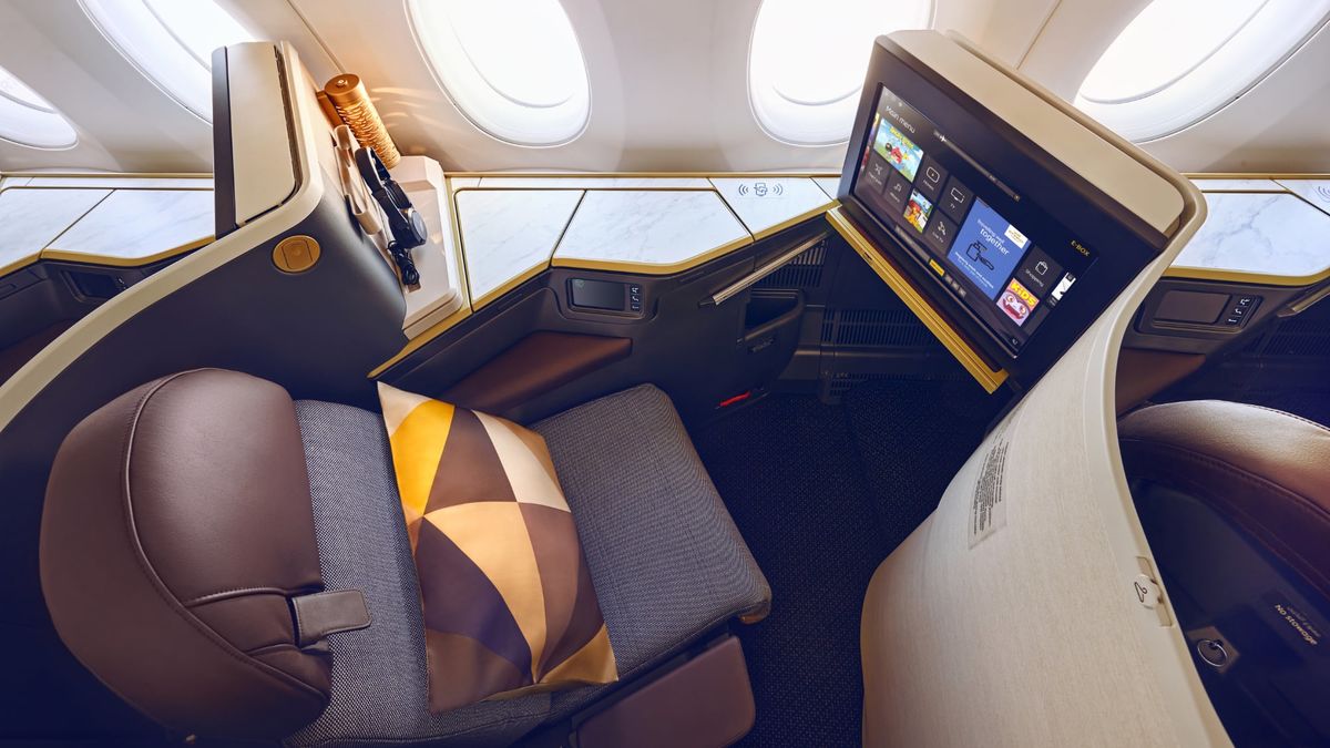 Review: Etihad Airways A350 business class