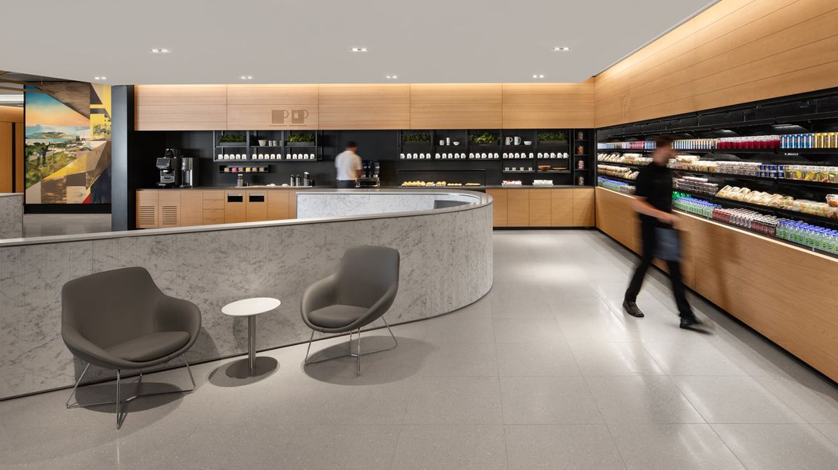 United’s newest airport lounge is a ‘grab and go’ cafe