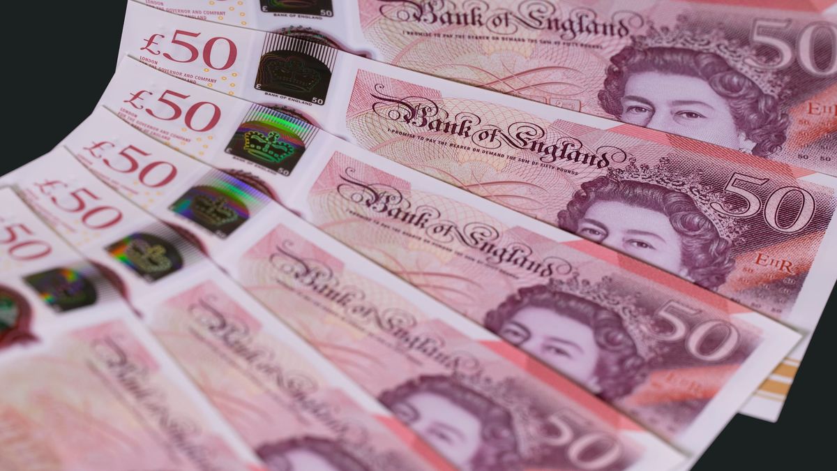 How to exchange your ‘old’ British £20 and £50 notes