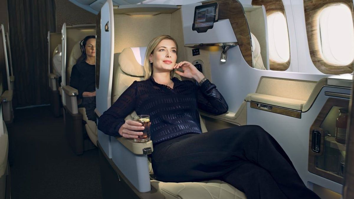 A complete guide to Emirates Skywards business class upgrades