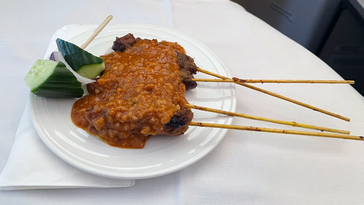 How Malaysia Airlines makes its amazing business class satay