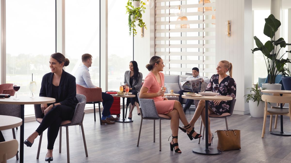 Can you bring friends and family into Qantas, Virgin lounges?