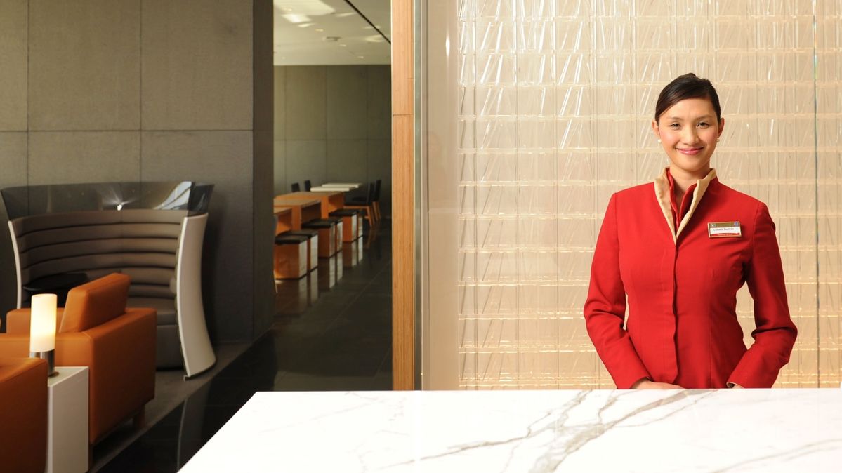 Cathay Pacific reopens San Francisco lounge
