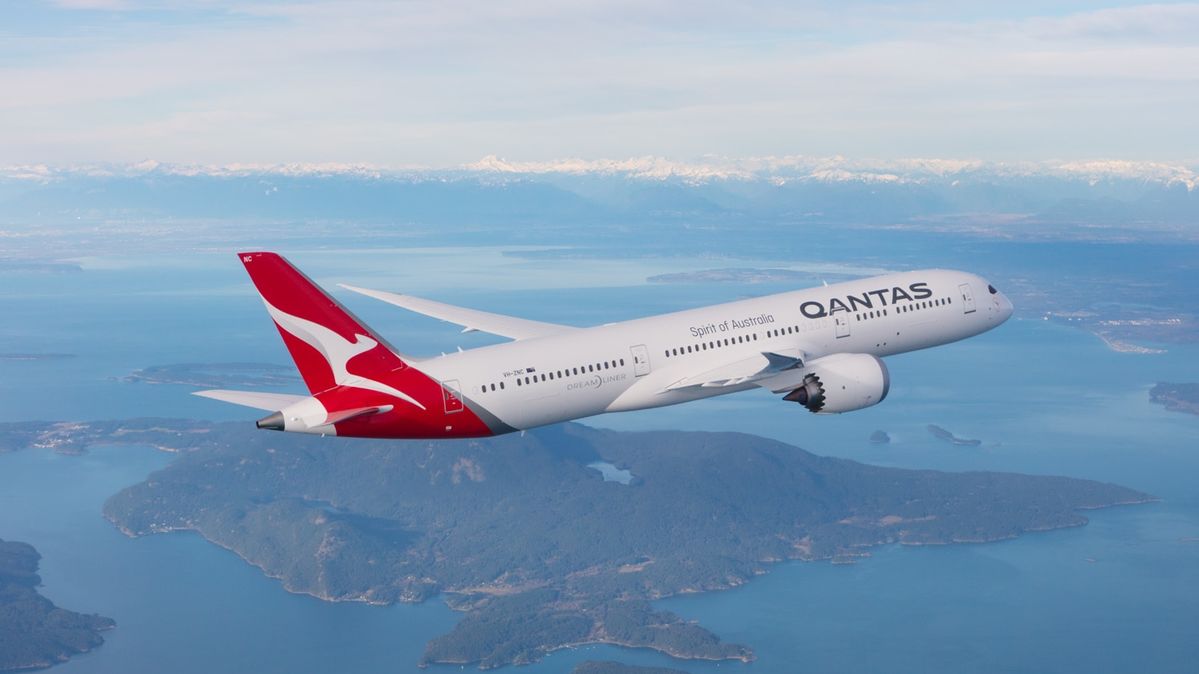 Qantas to replace A330s with Airbus A350s, Boeing 787s