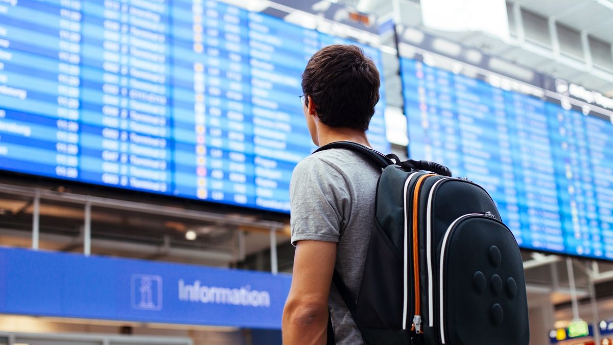 Flight delayed? Follow these five simple tips