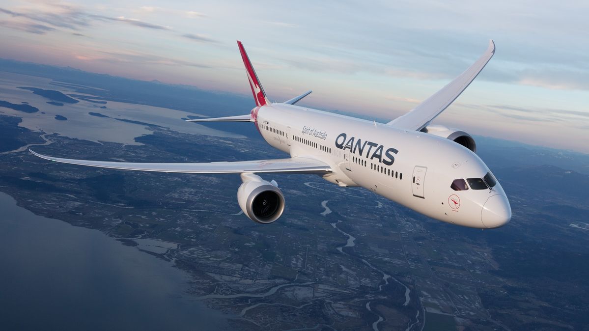 Qantas axes Melbourne-Perth Boeing 787