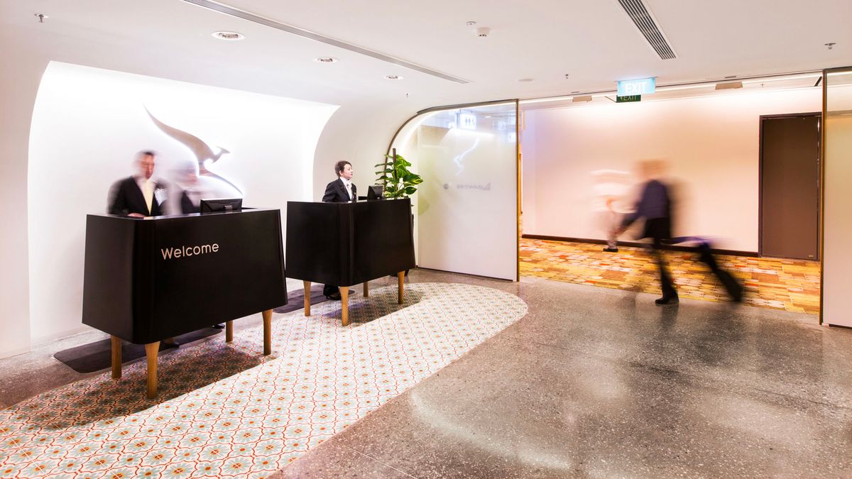 Qantas Singapore business lounge now open for breakfast 