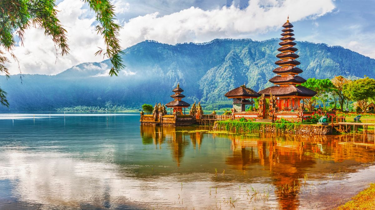 Garuda Indonesia adding more flights to Bali, Jakarta 