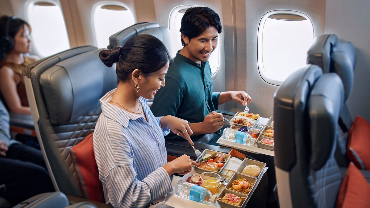 Singapore Airlines revamps premium economy meals and champagne