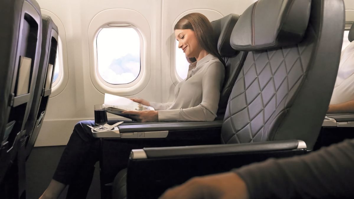 Qantas revamps extra legroom charges