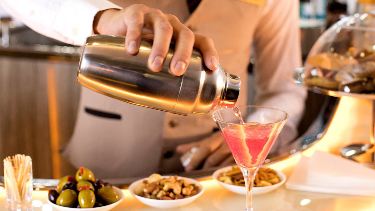 The best cocktails to enjoy when you’re flying