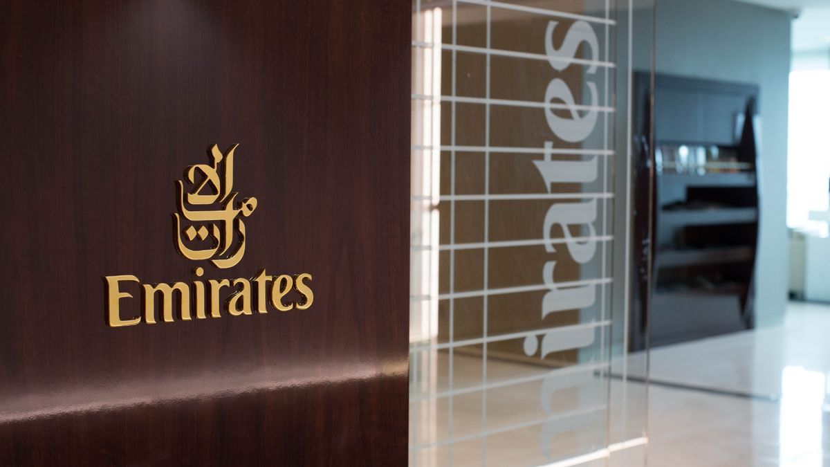 Emirates reopens Auckland lounge