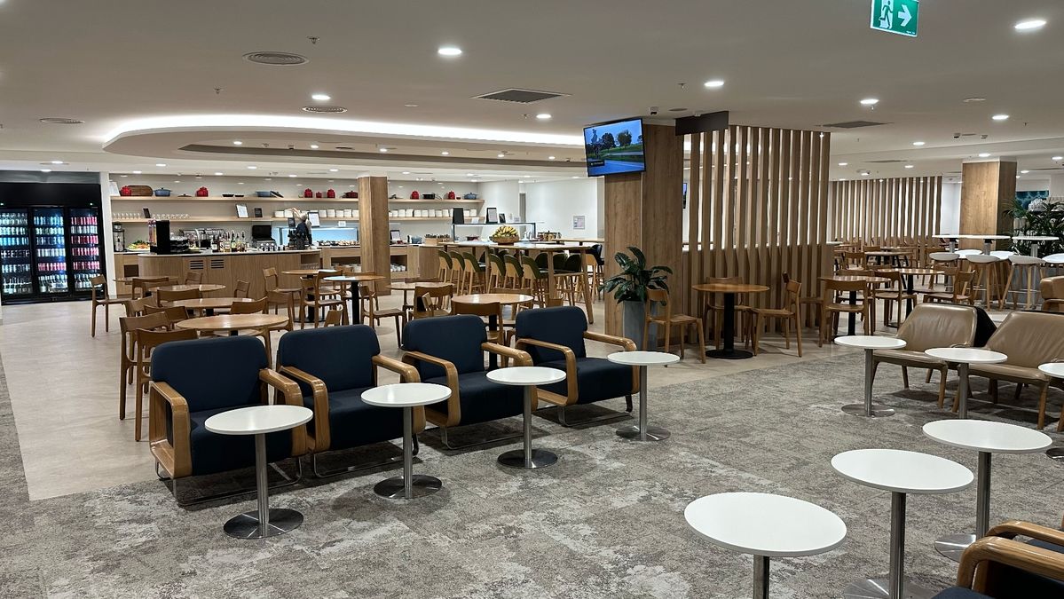 Review: Qantas’ temporary Sydney international business class lounge